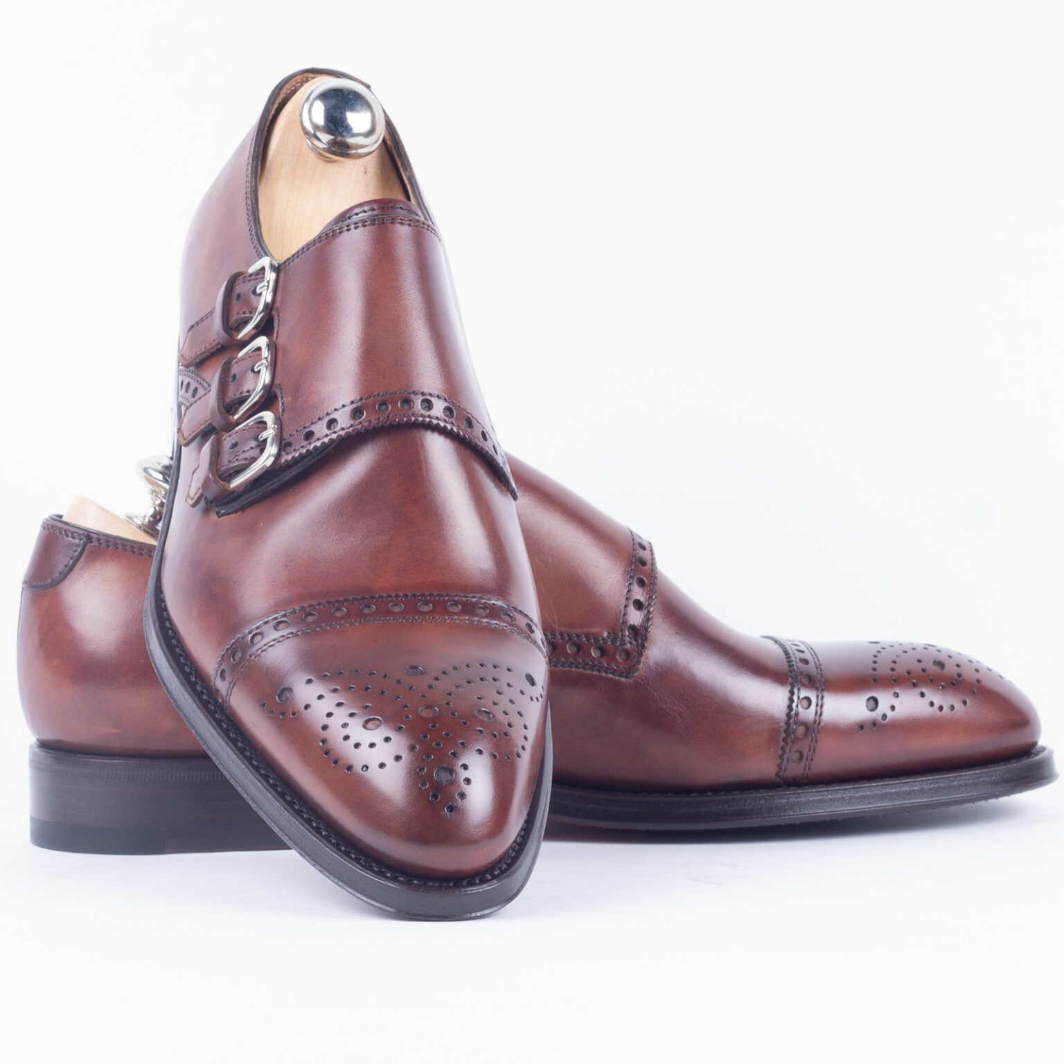 who made the devil shoes